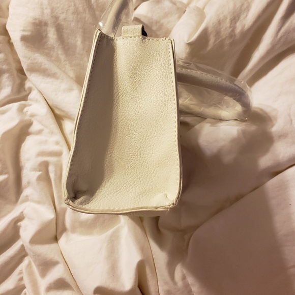 Disney loungefly Ariel The Little Mermaid purse - Picture 5 of 5